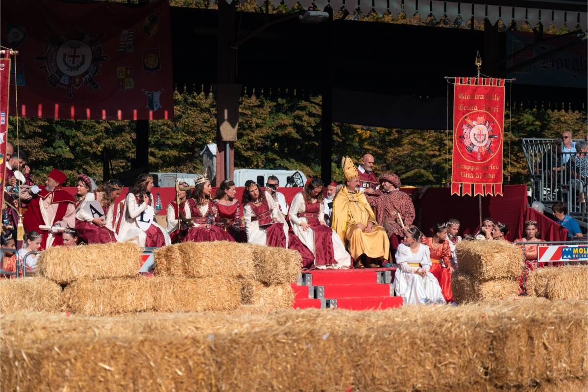 Leonardo Arte palio asini alba 3 6ac496b33f493